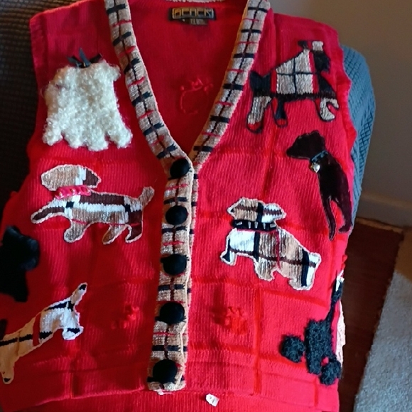 berek Sweaters - Vintage Berek Red Sweater Vest with Dog Motifs